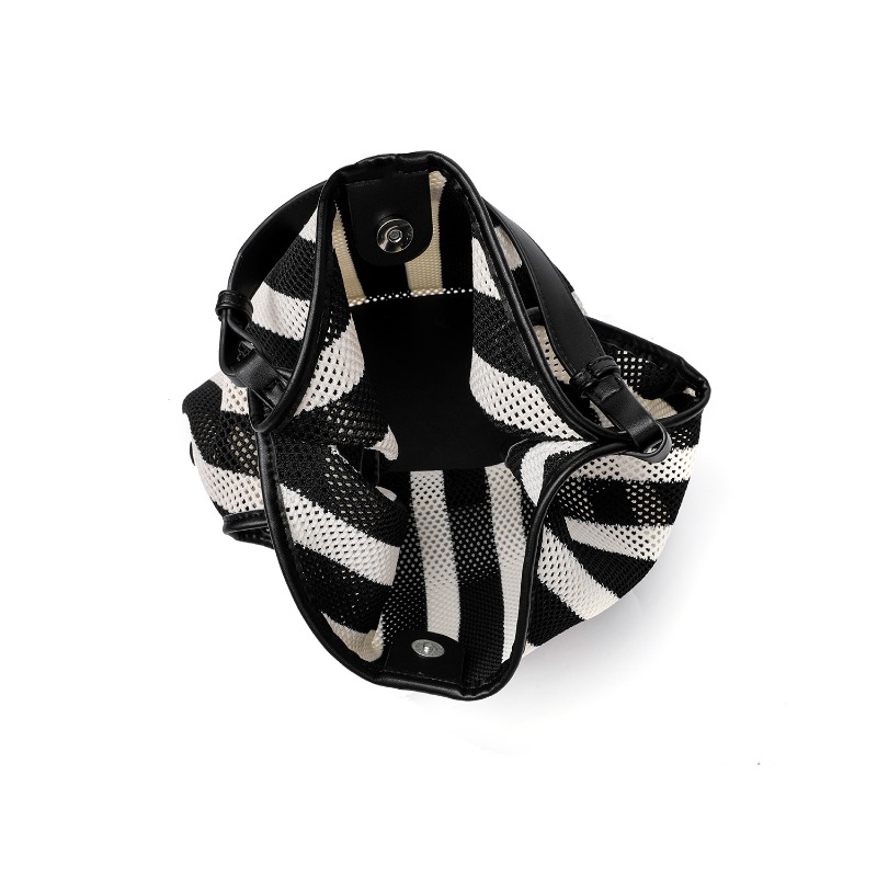 Striped Woven Large Capacity T - Embroidery Motif のレビューと価格