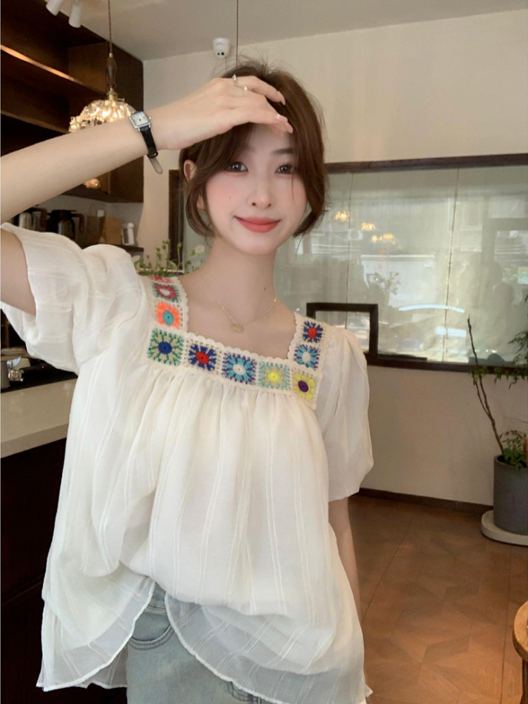 Women's French Inspired Square - Embroidery Unique Design のレビューと価格