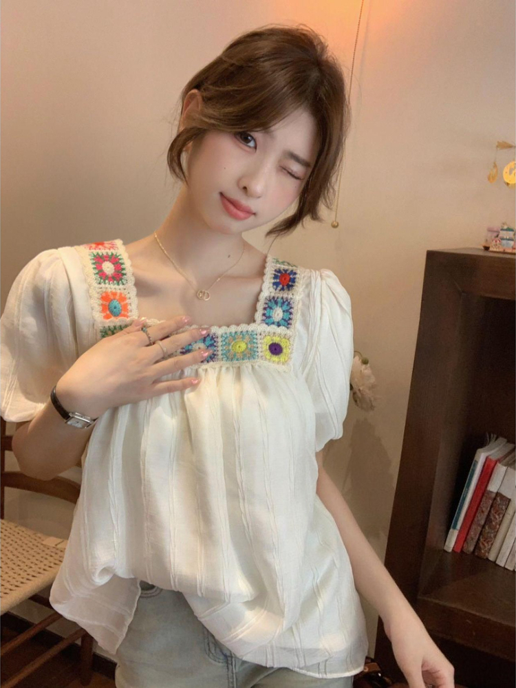 Women's French Inspired Square - Embroidery Unique Design のレビューと価格