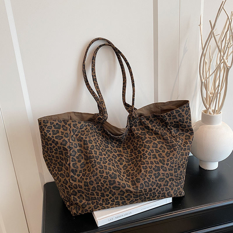 Fashionable Leopard Print Tote - Embroidery Texture のレビューと価格