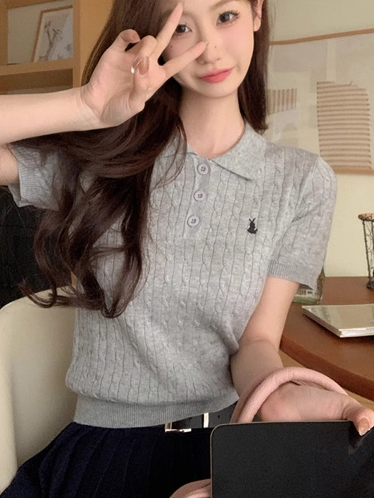 Unique  Collar T-irt Women's B - Embroidery Unique Design のレビューと価格