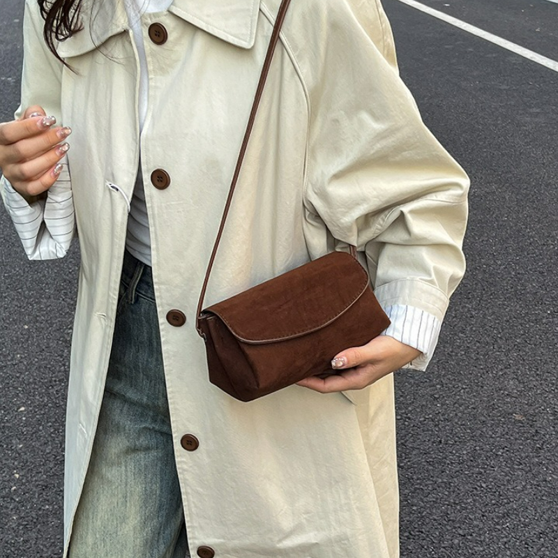 New Winter Crossbody Bag Women - Embroidery Texture のレビューと価格