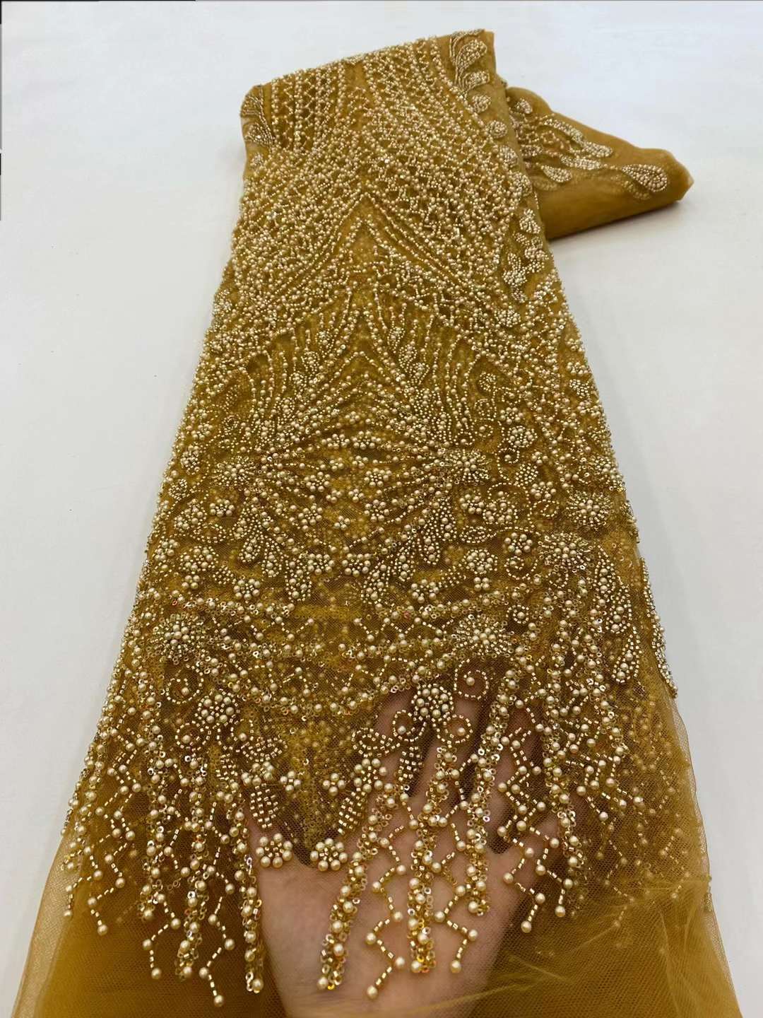 Brown Sequin Beaded Embroidery - Embroidery Net Fabric のレビューと価格