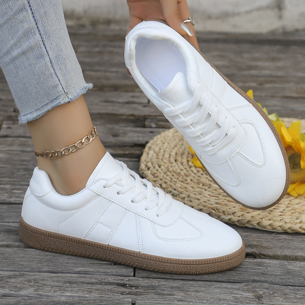 Ladies' casual white sports sh - Embroidery Cotton のレビューと価格